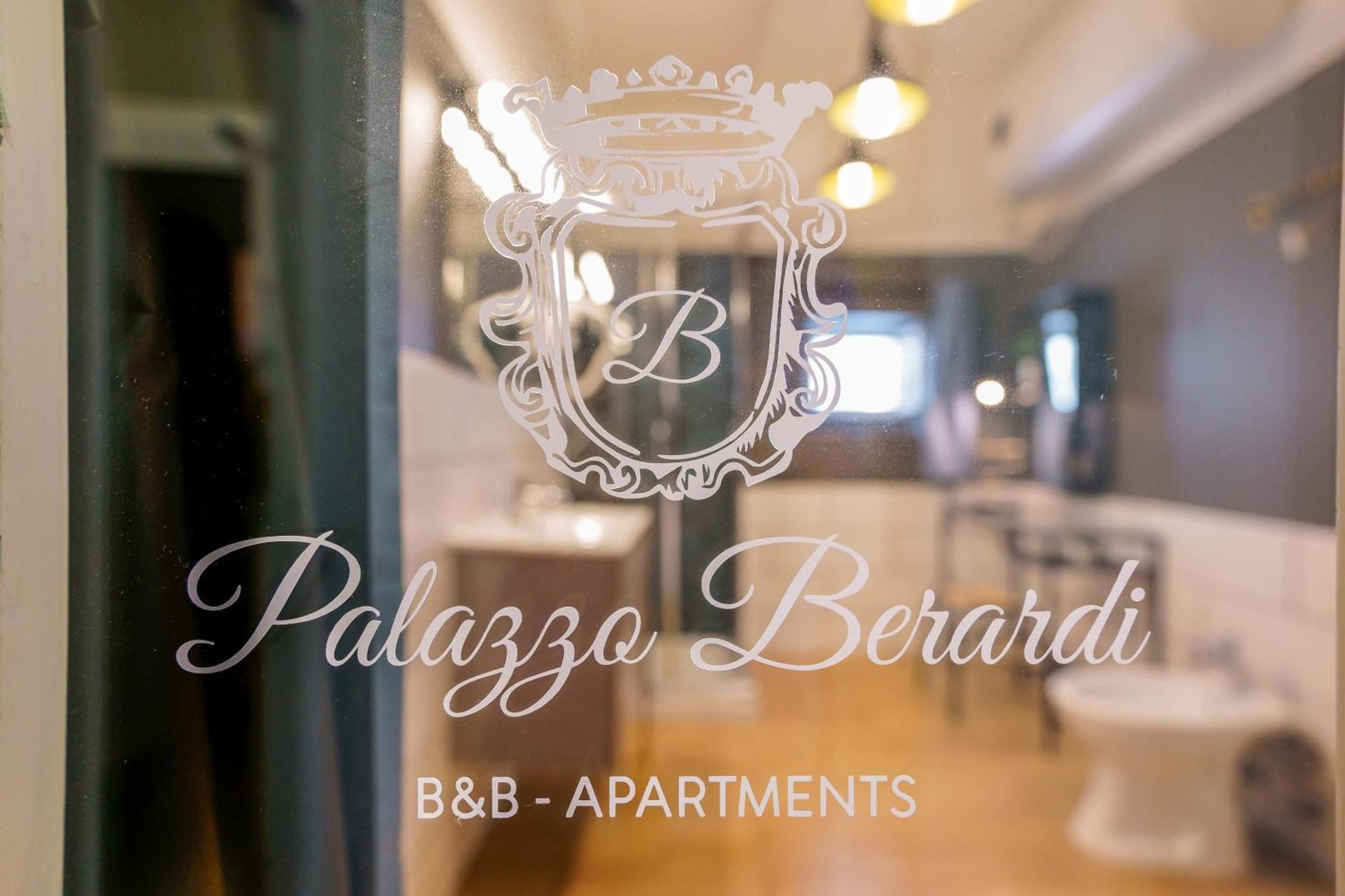 Palazzo Berardi Bed & Breakfast Taranto Luaran gambar