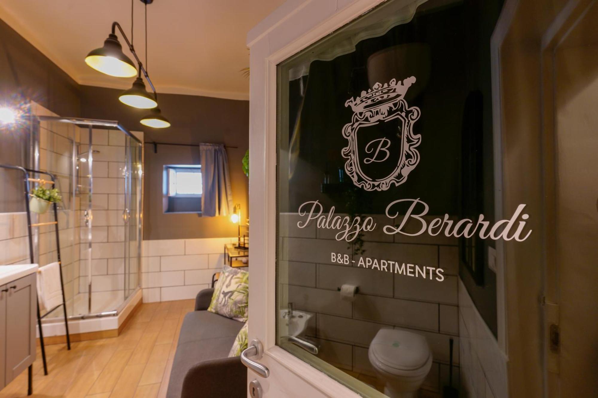 Palazzo Berardi Bed & Breakfast Taranto Luaran gambar