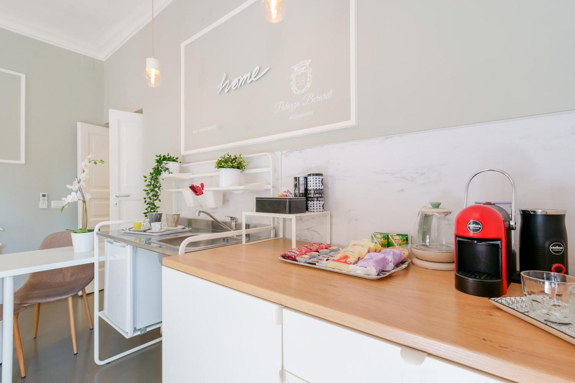 Palazzo Berardi Bed & Breakfast Taranto Luaran gambar