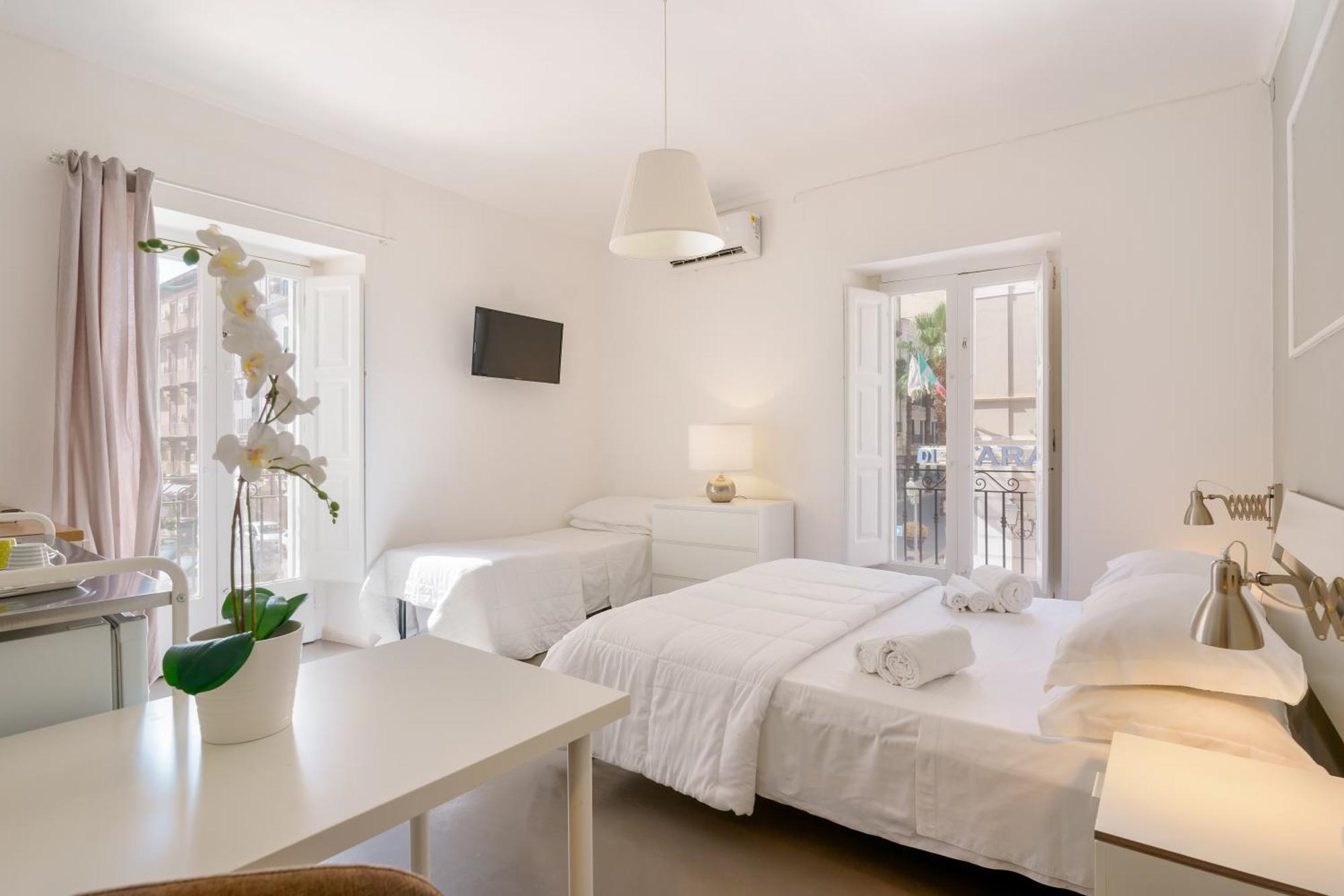 Palazzo Berardi Bed & Breakfast Taranto Luaran gambar
